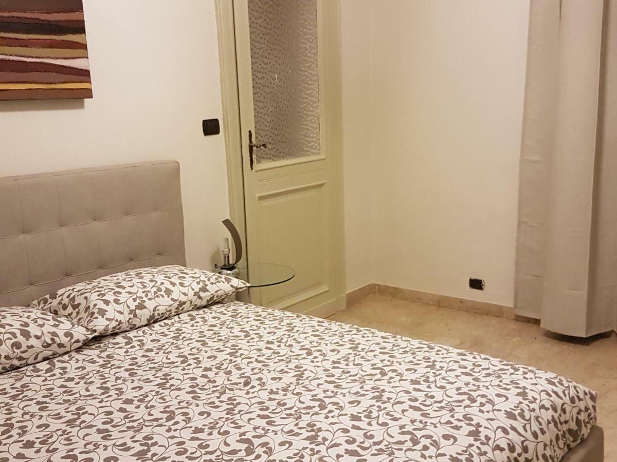 Giuria 35 - Elegante Ed Accogliente Nei Pressi Del Valentino Apartment Turin Exterior photo