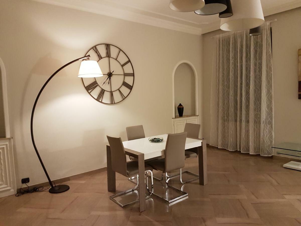 Giuria 35 - Elegante Ed Accogliente Nei Pressi Del Valentino Apartment Turin Exterior photo