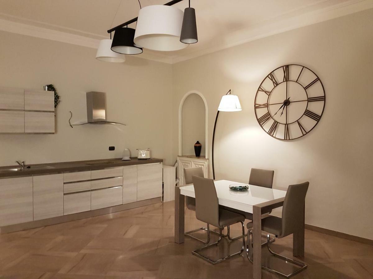 Giuria 35 - Elegante Ed Accogliente Nei Pressi Del Valentino Apartment Turin Exterior photo
